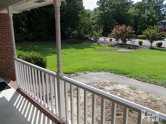3rd image of 9231 Sedgley Dr