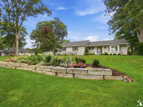 1194 Valetta Dr, Temperance, MI 48182