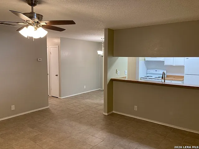 12228 Ridge Crown St — Photo 2