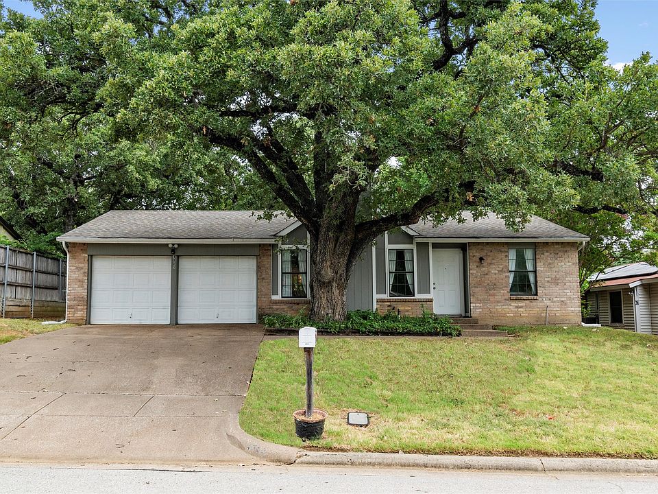 1st image of 4803 French Wood Dr
