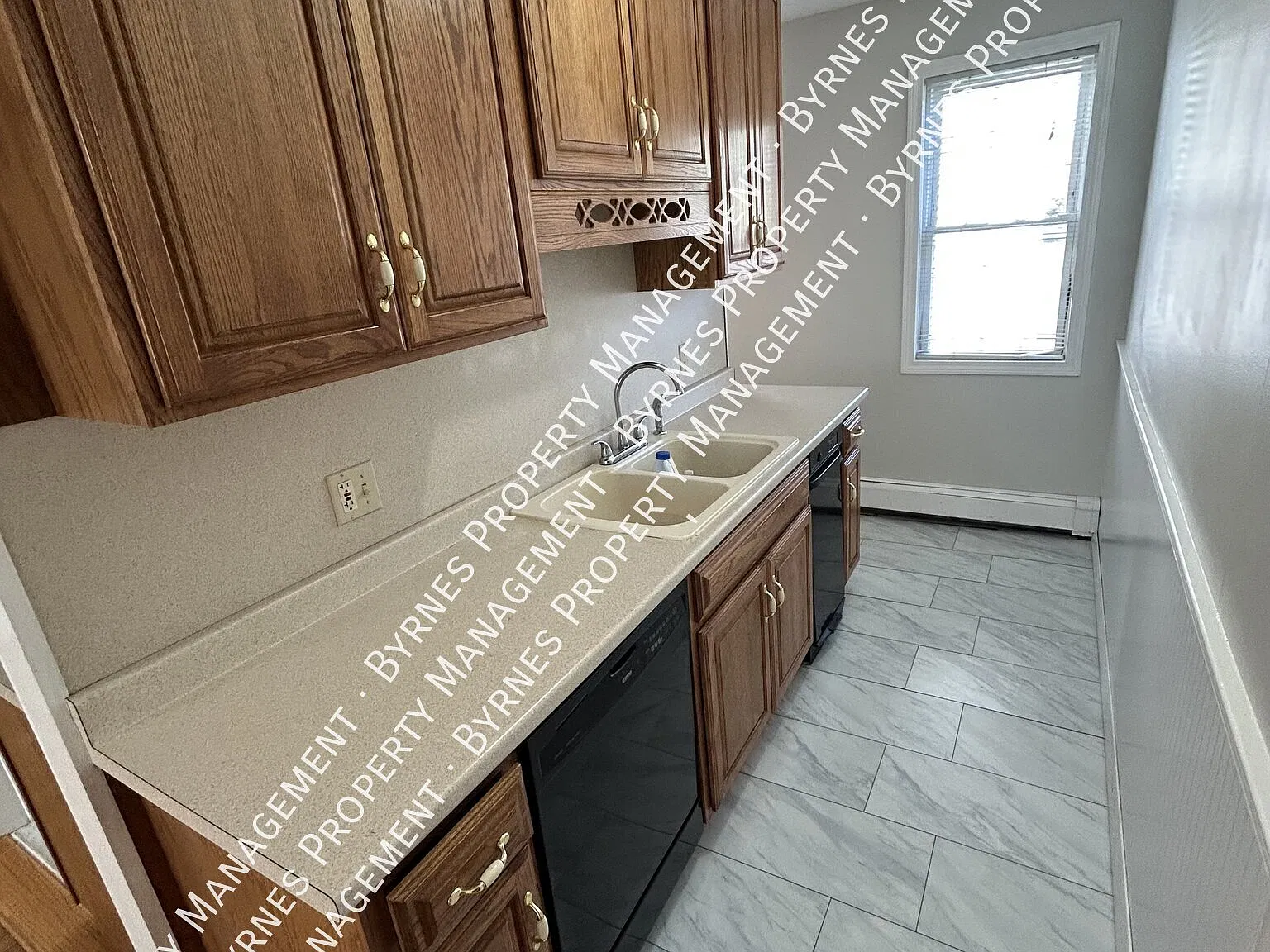 3 bed, $2,200 — Photo 3