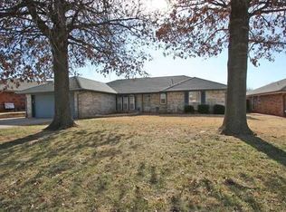 112 W Parkland Dr, Yukon, OK 73099