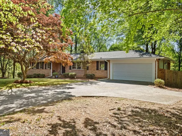 1618 Cooper Lake Rd SE, Smyrna, GA 30082