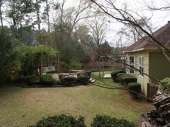 5th image of 4640 Walnut Hill Dr
