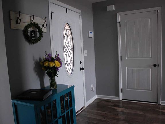 4th image of 508 Falkland Cir