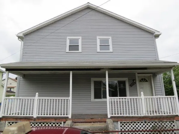 428 1st St, Chestnut Ridge, PA 15422