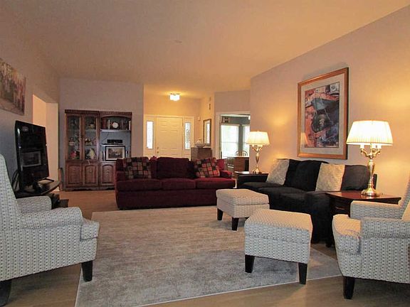 4th image of 6528 Trailview Ct