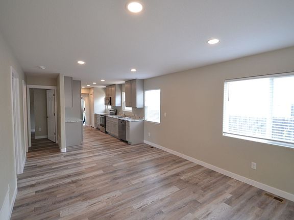 2nd image of 3019 W Uintah St
