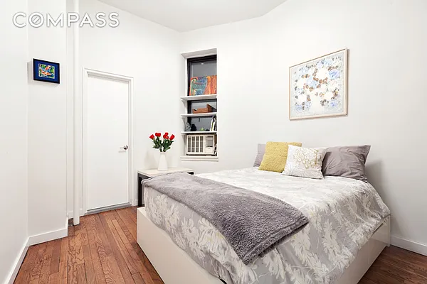 Sold by Compass | media 2