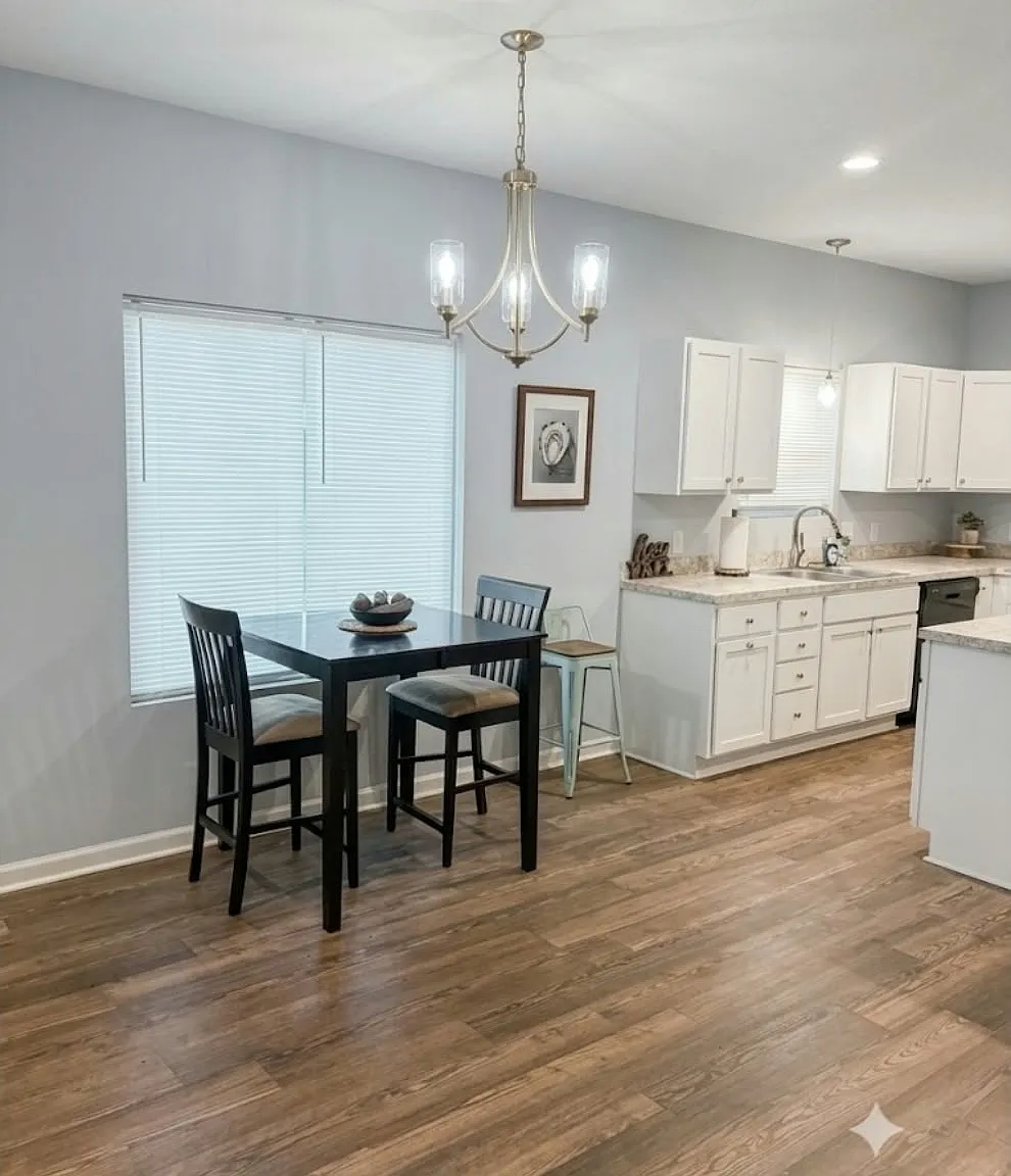 3 bed, 1600 sqft, $2,600 — Photo 4