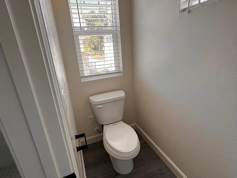 1356 Point Loma Pl — Photo 25