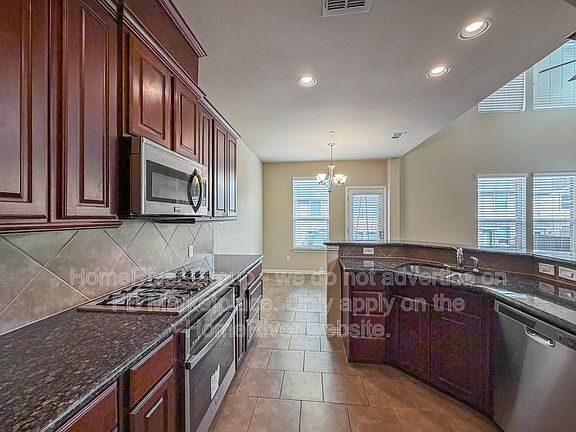 3rd image of 4655 Perthshire Ct