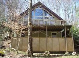 102 Honeysuckle Ln, Banner Elk, NC 28604