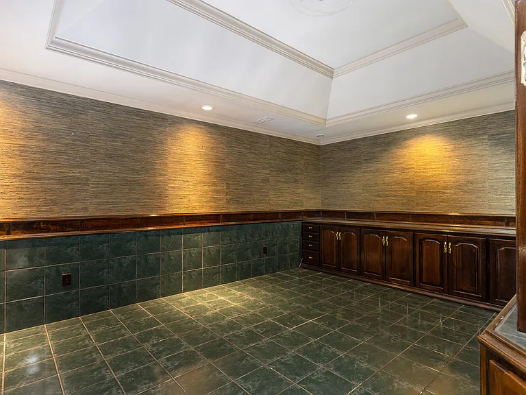 620 Quintard Ave #1 — Photo 25