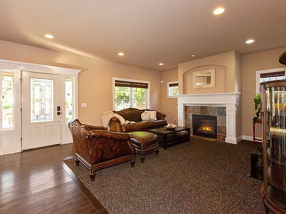5th image of 5138 N 47th St