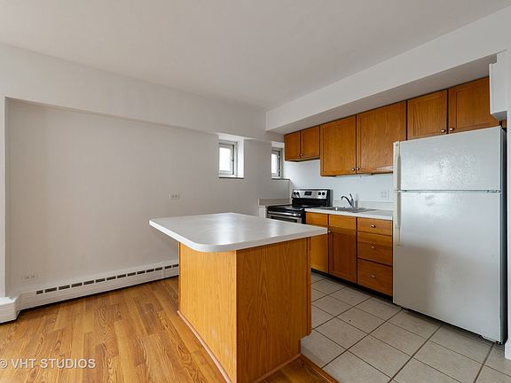 5th image of 4980 N Marine Dr APT 1238