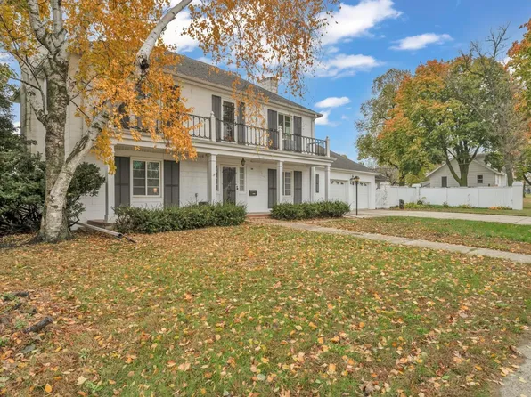 705 12th Ave N, Estherville, IA 51334
