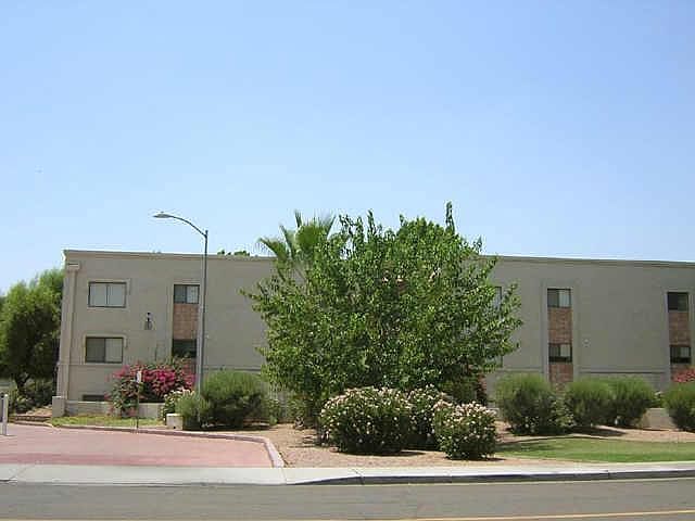 2nd image of 3031 N CIVIC CENTER Place #350