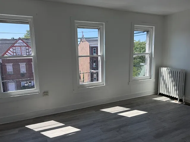222 Hamilton Ave #1 — Photo 2