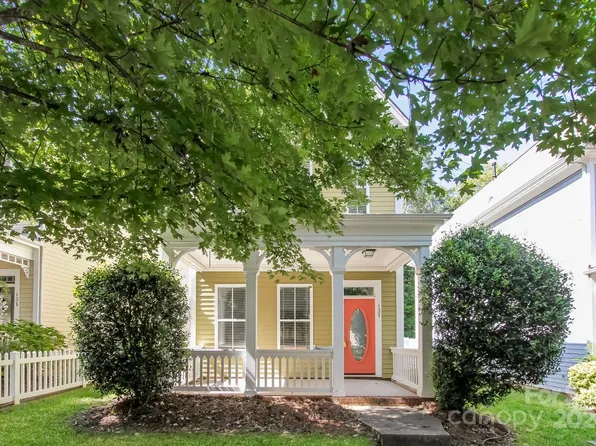 137 Kensington St, Mooresville, NC 28117