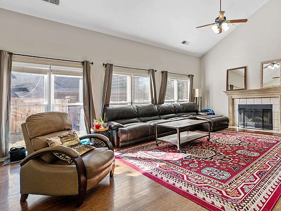 2nd image of 8793 Gainesway Dr