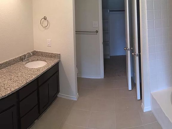 4th image of 1524 Chama Dr