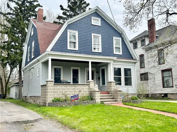 326 High St, Lockport, NY 14094