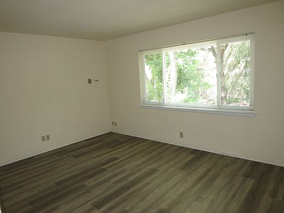 4th image of 1712 O St APT 2