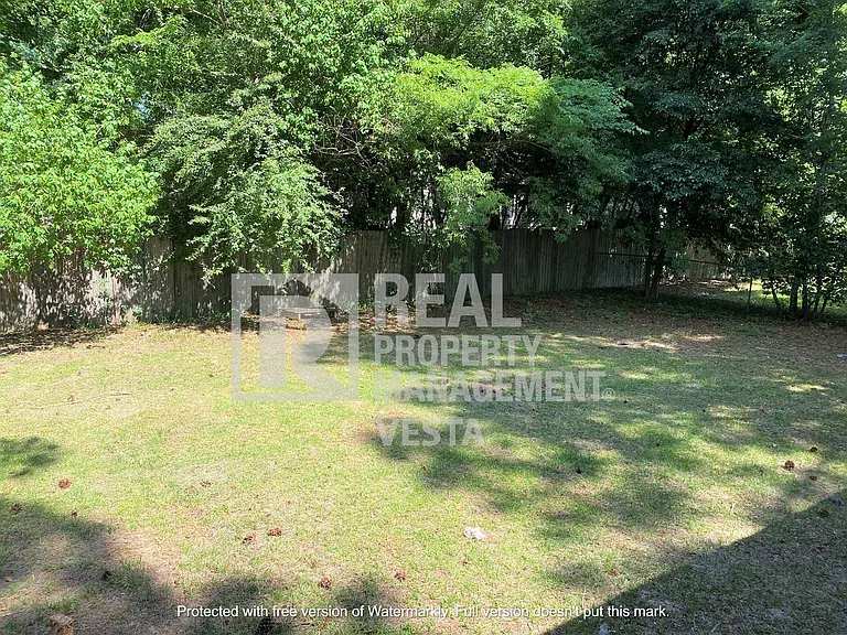 612 Cedarwood Dr — Photo 10