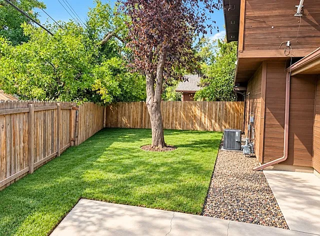 2 bed, 1.5 bath, 1308 sqft, $2,100 — Photo 3