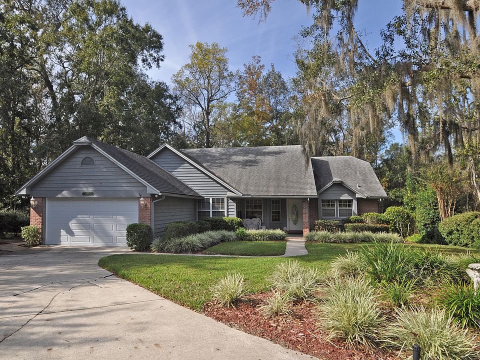 1st image of 11876 Olde Oaks Ct S