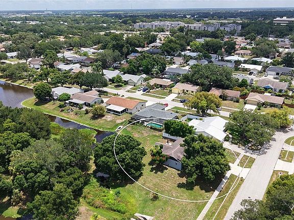 3rd image of 2481 S SCARLET OAK COURT