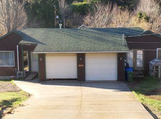 1333 N Nye St, Toledo, OR