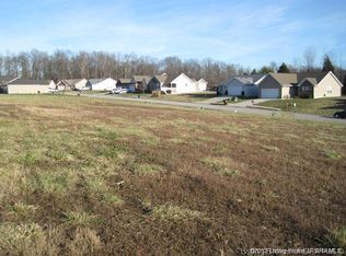 800 Twin Oaks Dr, Henryville, IN 47126