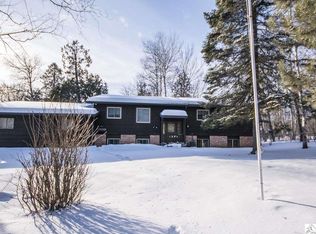 1805 Valhalla Dr, Duluth, MN 55811