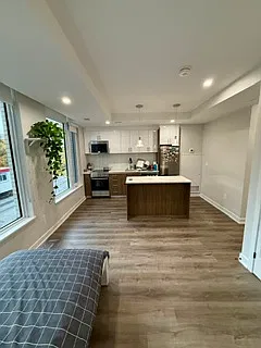 28 Pretoria Ave #202