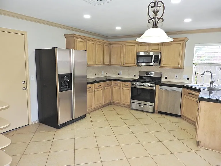 4427 Wavertree Dr — Photo 12