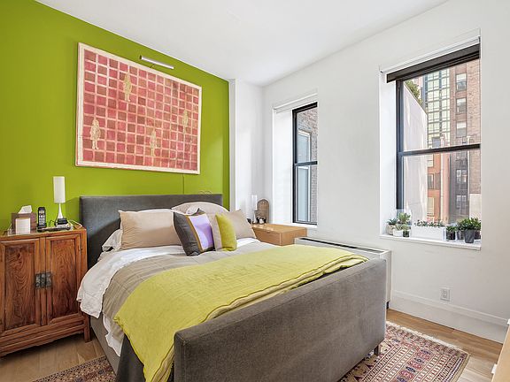 4th image of 71 Nassau St APT 4A