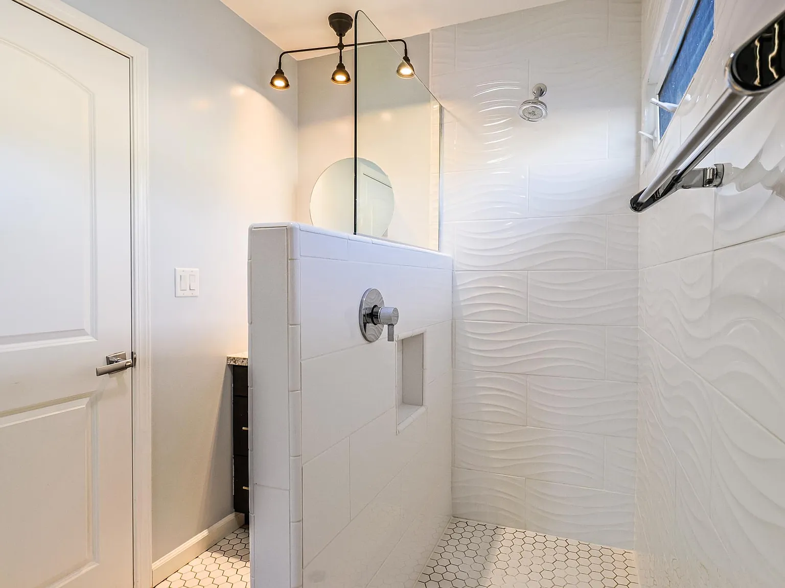 1 bed, 600 sqft, $2,295 — Photo 2
