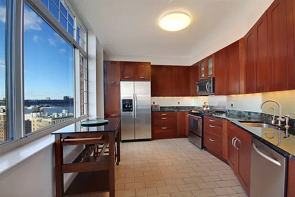 Rented by Corcoran | media 7