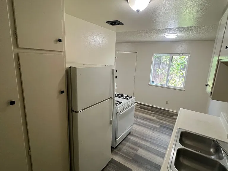 1168 Nevada Ave — Photo 11