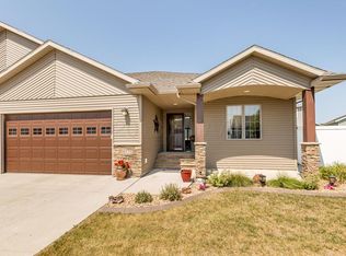 4375 Estate Dr S, Fargo, ND 58104