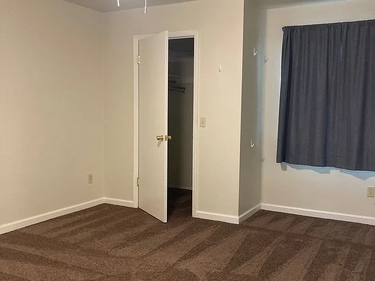 901 Russell Ave #206 — Photo 5