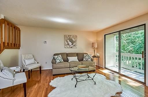 5th image of 85 Samuel Dr