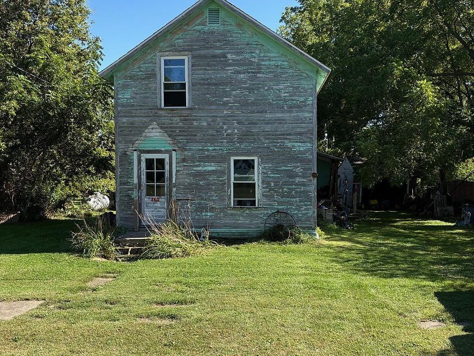 1st image of 560 Main St