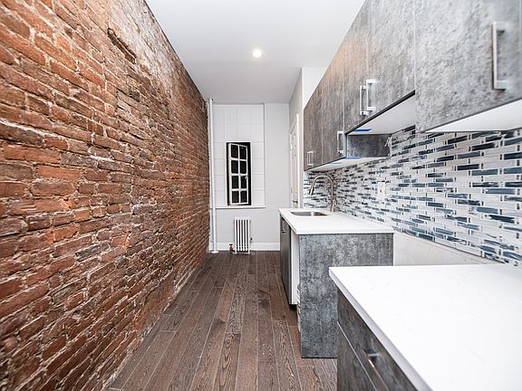 3rd image of 310 E 89th St #14N