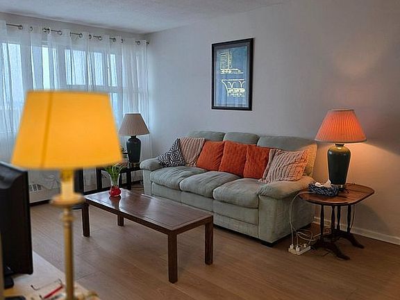 4th image of 715 Don Mills Rd #2504