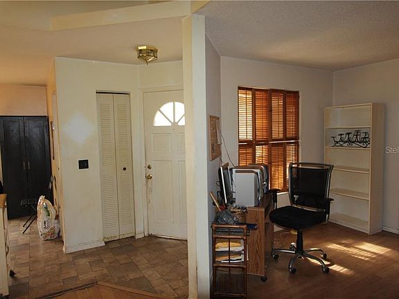 5th image of 3230 Ginger Cir