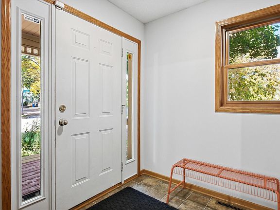 3rd image of 682 Harvard St