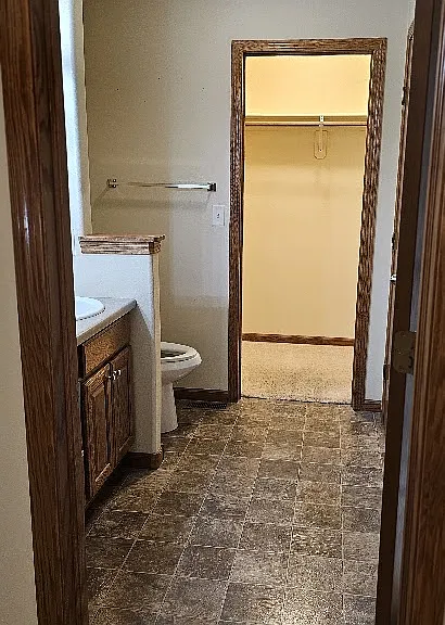 909 S Charlotte Ave — Photo 18